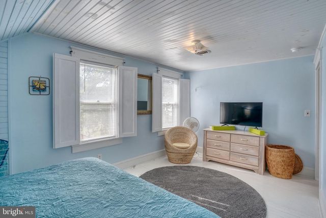 77 WEST AVE, Ocean View, DE 19970