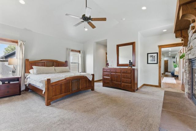 365 N Legacy Ridge Dr, Liberty Lake, WA 99019