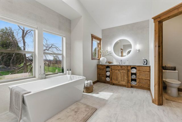 365 N Legacy Ridge Dr, Liberty Lake, WA 99019