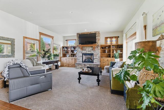 365 N Legacy Ridge Dr, Liberty Lake, WA 99019