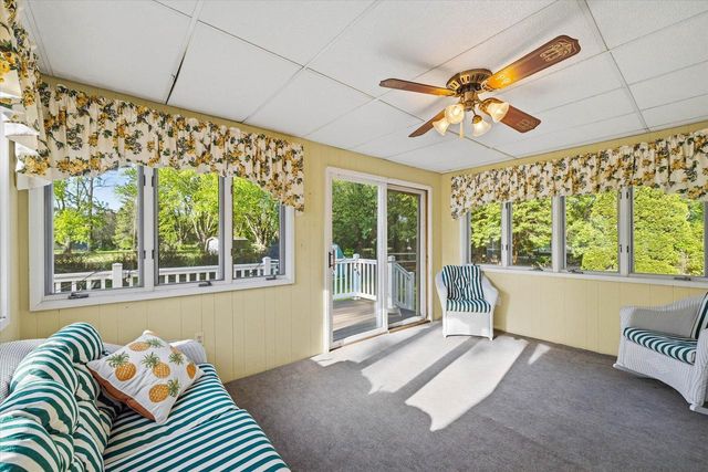 10780 Crestview DRIVE, Cedarburg, WI 53012