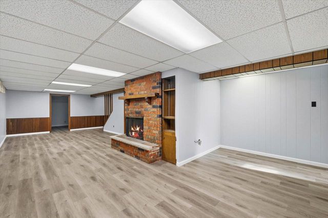 10780 Crestview DRIVE, Cedarburg, WI 53012