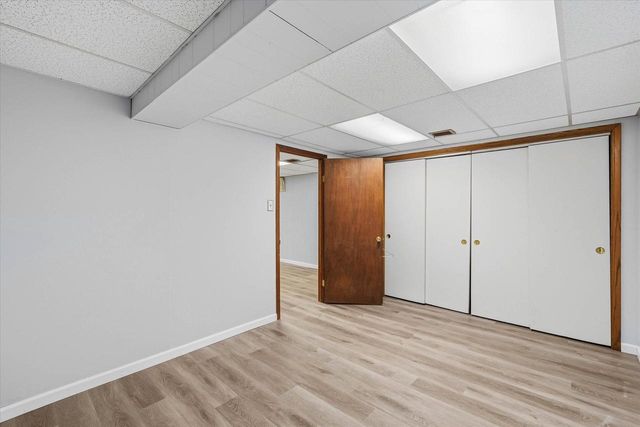 10780 Crestview DRIVE, Cedarburg, WI 53012