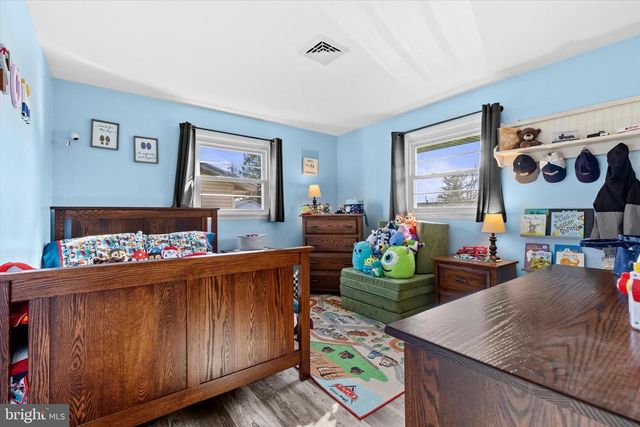 239 MILL RD, Mount Joy, PA 17552