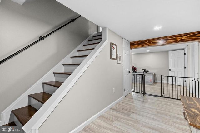 239 MILL RD, Mount Joy, PA 17552