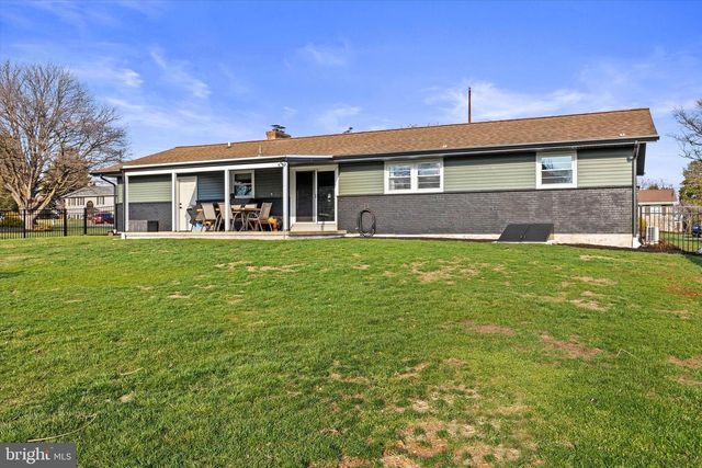 239 MILL RD, Mount Joy, PA 17552