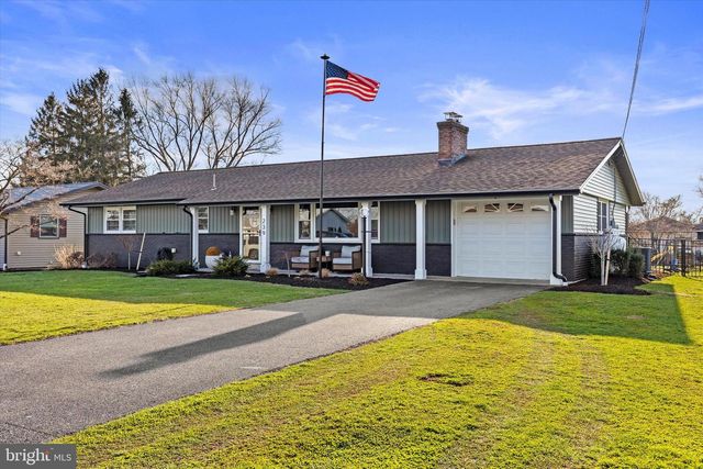 239 MILL RD, Mount Joy, PA 17552