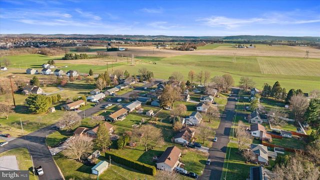 239 MILL RD, Mount Joy, PA 17552