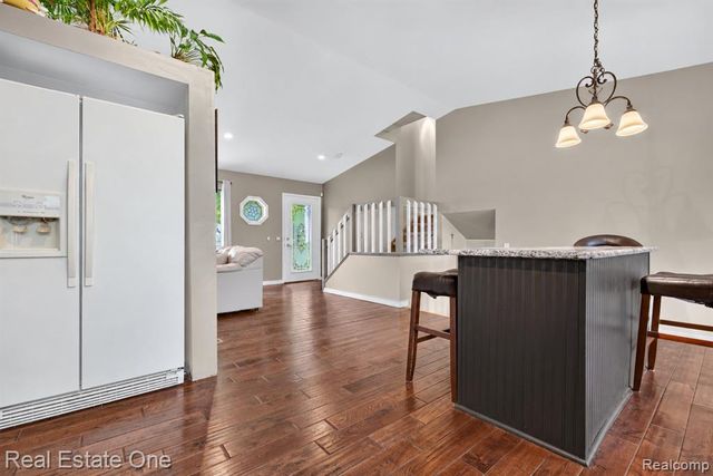 217 Davis Lake Drive, Oxford, MI 48371
