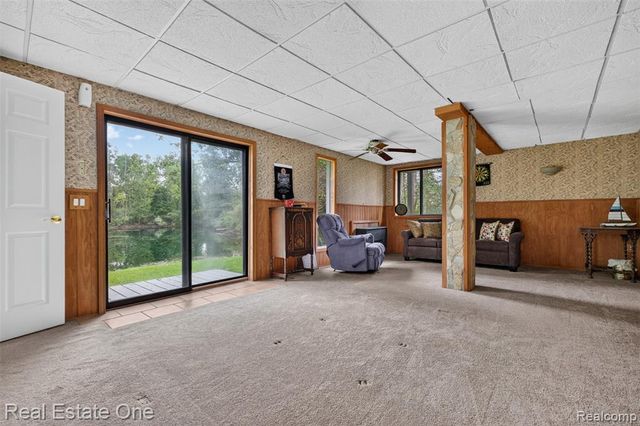 217 Davis Lake Drive, Oxford, MI 48371