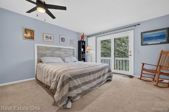 217 Davis Lake Drive, Oxford, MI 48371
