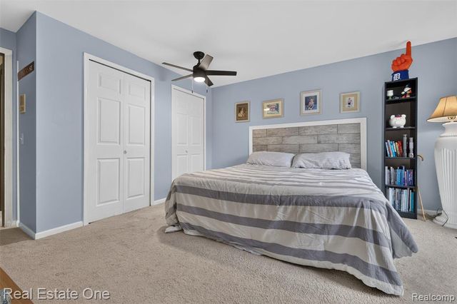 217 Davis Lake Drive, Oxford, MI 48371