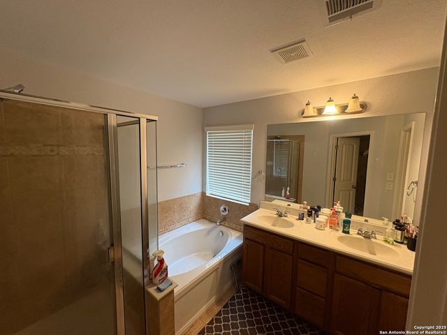 10438 macarthur, Converse, TX 78109