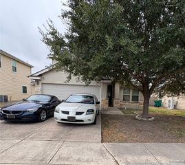 10438 macarthur, Converse, TX 78109
