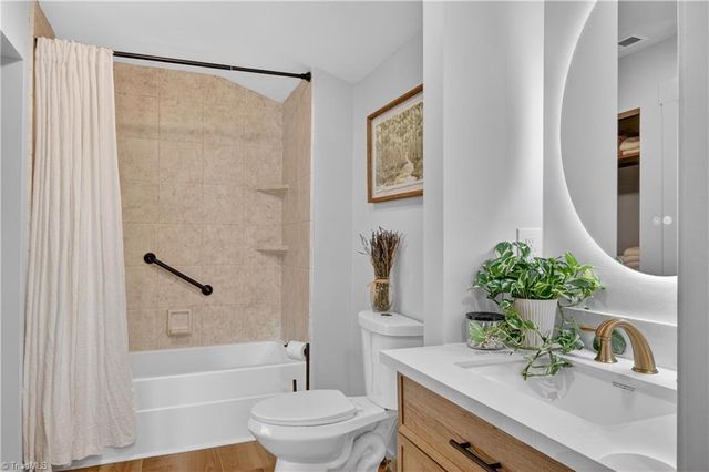 6106 Pintail Court, Oak Ridge, NC 27310