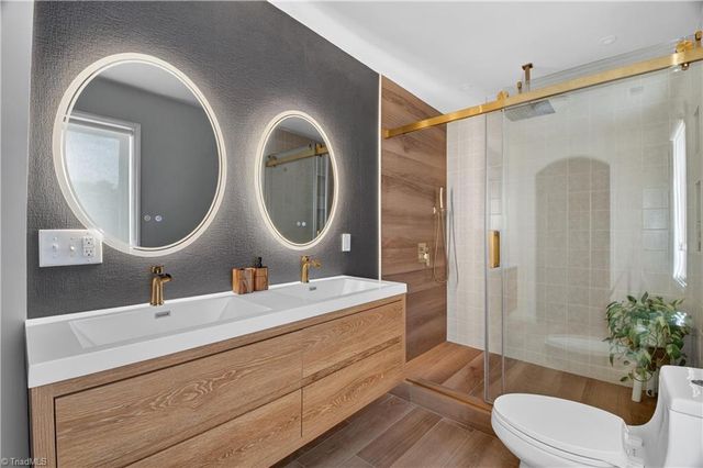 6106 Pintail Court, Oak Ridge, NC 27310