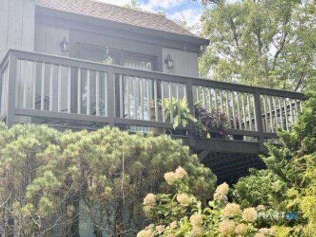 24 Harbour Village D, Branford, CT 06405