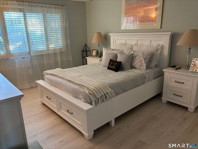 24 Harbour Village D, Branford, CT 06405
