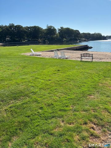 24 Harbour Village D, Branford, CT 06405