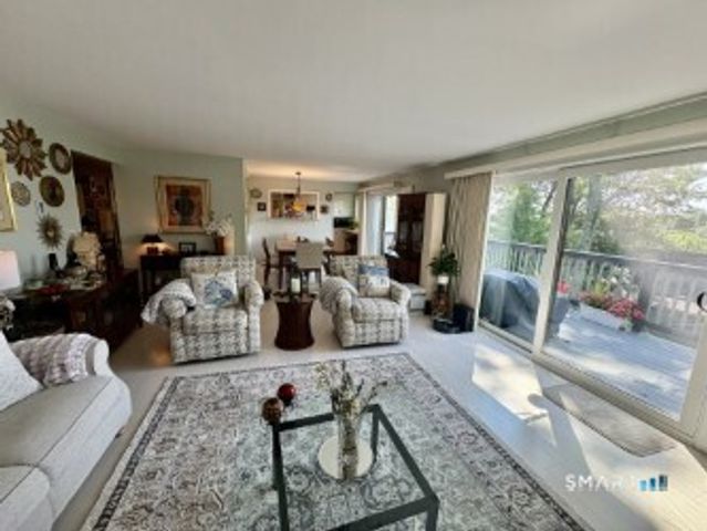 24 Harbour Village D, Branford, CT 06405