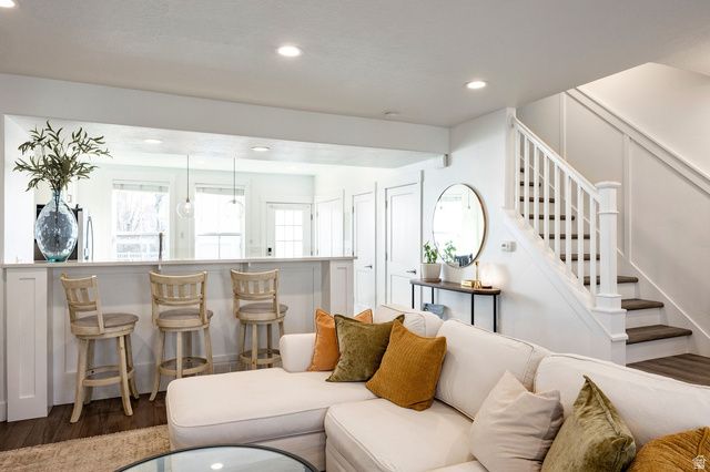 10637 S TOPVIEW RD, South Jordan, UT 84009