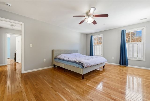 9 Falcon Ln, Haverhill, MA 01832