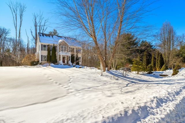 9 Falcon Ln, Haverhill, MA 01832