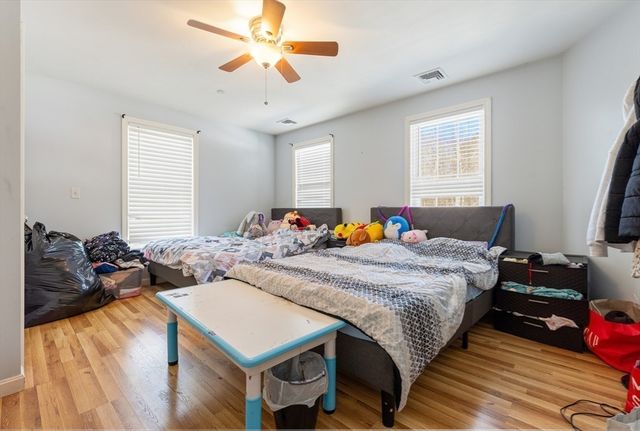 9 Falcon Ln, Haverhill, MA 01832