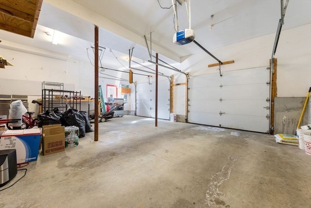 9 Falcon Ln, Haverhill, MA 01832