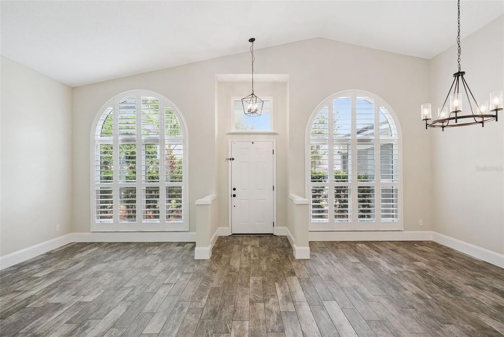 Image 2 of property listing at 1996 MAGIES COURT, Oviedo, FL 32766