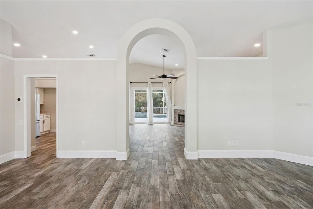 Image 3 of property listing at 1996 MAGIES COURT, Oviedo, FL 32766