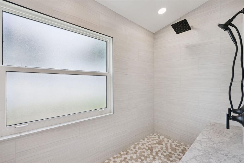 Image 22 of property listing at 1996 MAGIES COURT, Oviedo, FL 32766