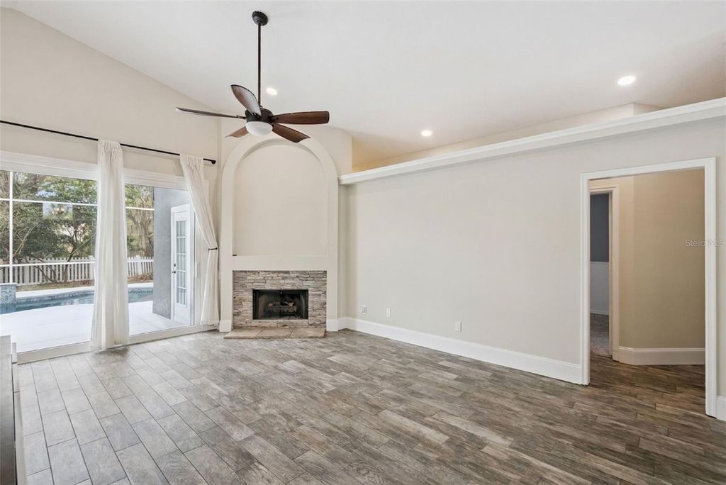 Image 9 of property listing at 1996 MAGIES COURT, Oviedo, FL 32766