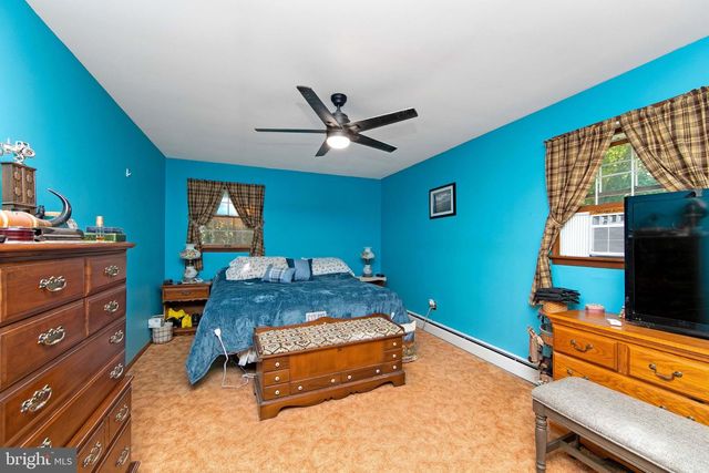 85 CEDAR LN, Elmer, NJ 08318