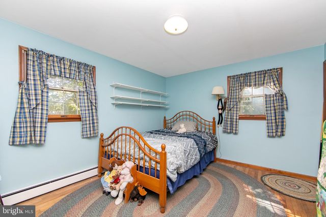 85 CEDAR LN, Elmer, NJ 08318