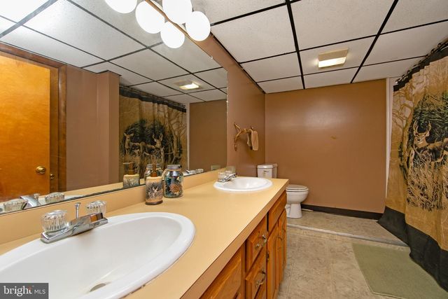 85 CEDAR LN, Elmer, NJ 08318