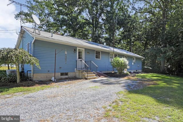 85 CEDAR LN, Elmer, NJ 08318