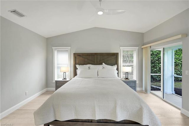 7661 San Sebastian WAY, Naples, FL 34109