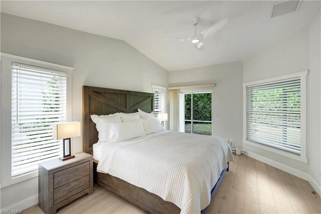 7661 San Sebastian WAY, Naples, FL 34109