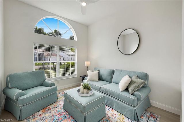 7661 San Sebastian WAY, Naples, FL 34109