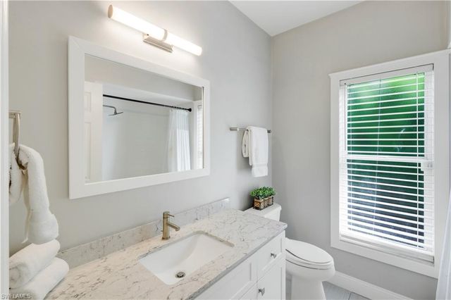 7661 San Sebastian WAY, Naples, FL 34109