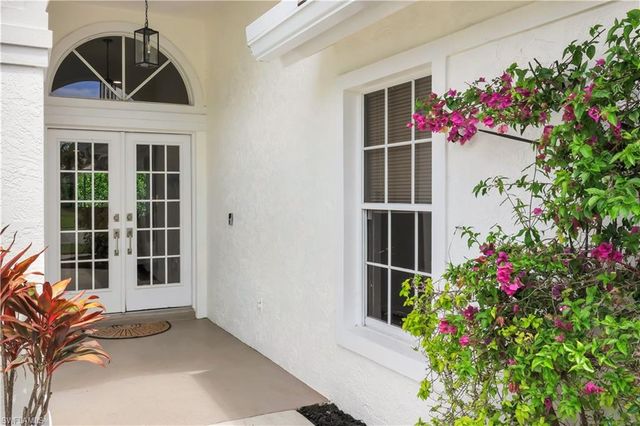 7661 San Sebastian WAY, Naples, FL 34109