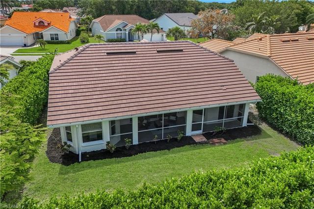 7661 San Sebastian WAY, Naples, FL 34109