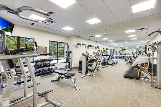 7661 San Sebastian WAY, Naples, FL 34109