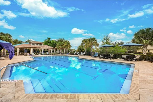 7661 San Sebastian WAY, Naples, FL 34109