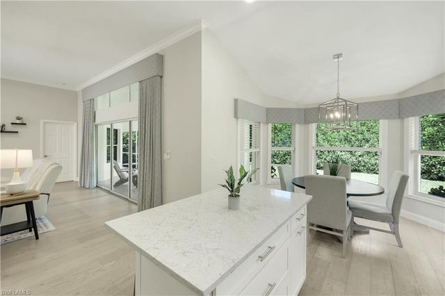 7661 San Sebastian WAY, Naples, FL 34109