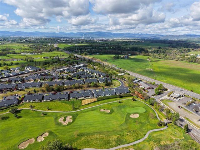 85 Morning Dove Trail, Eagle Point, OR 97524