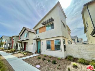 27482 Boulderview Way, Valencia, CA 91355