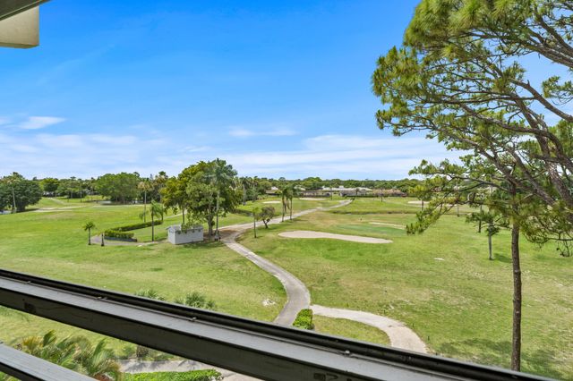 3755 Via Poinciana, Greenacres, FL 33467