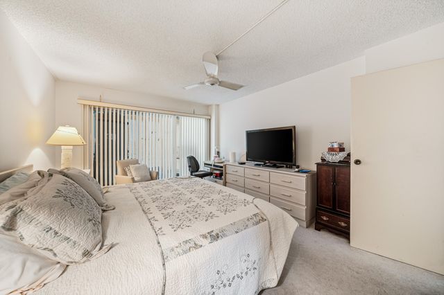 3755 Via Poinciana, Greenacres, FL 33467